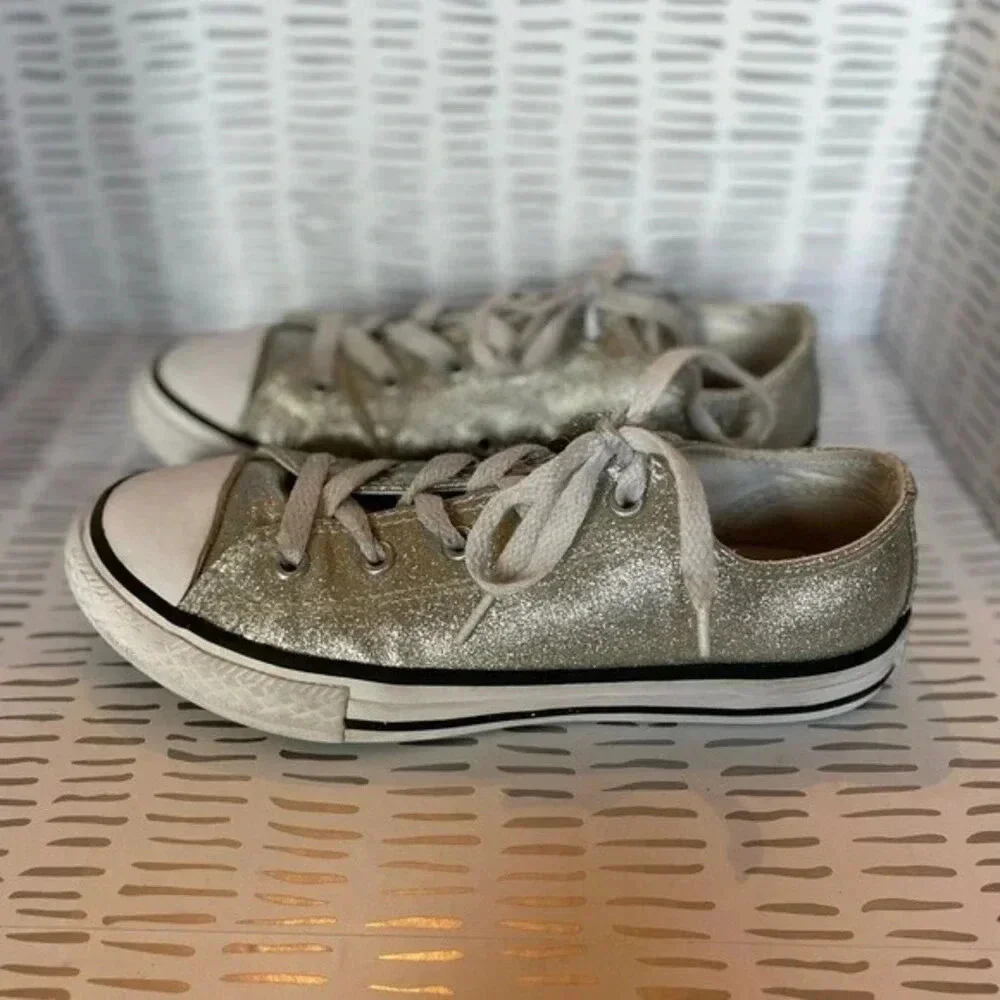 Silver Glitter Converse‎ kids size 3